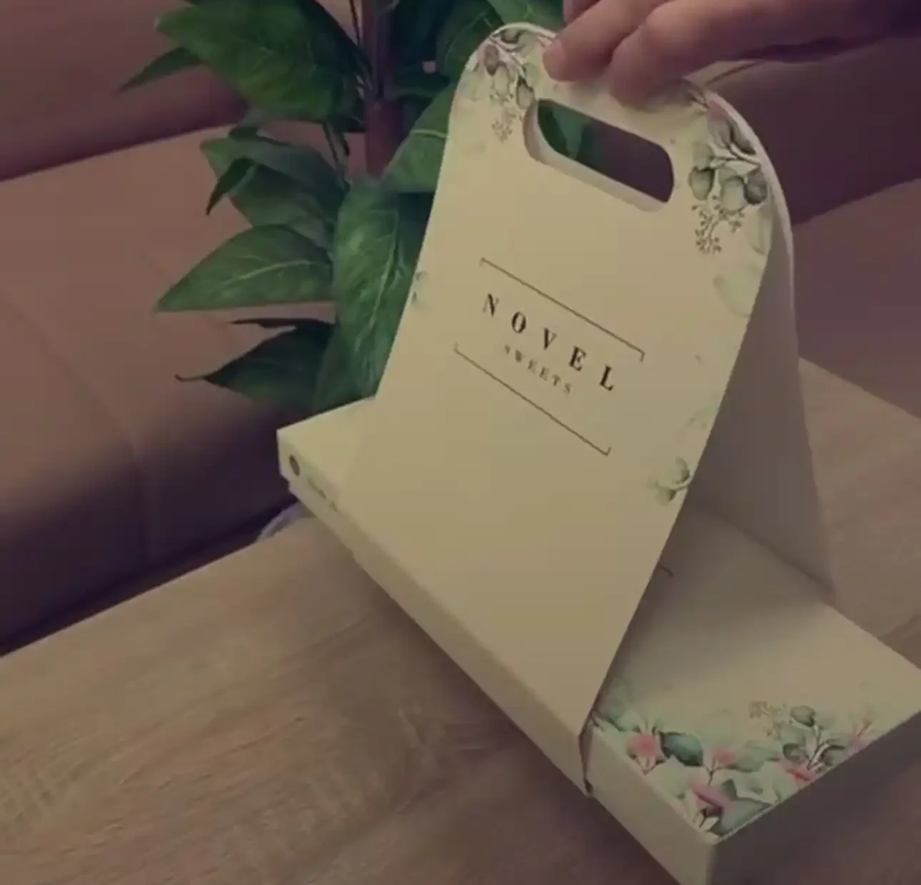 تصميم كراتين حسب الطلب الرياض